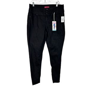 New Wac Jeans Black size 18